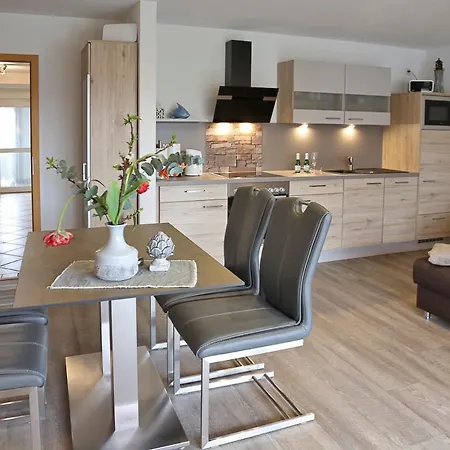 Denise Ostsee Hummel Apartment Ostseebad Nienhagen